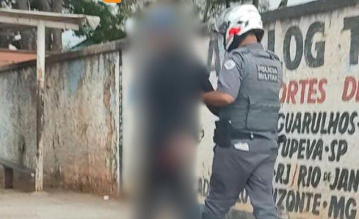 Briga de alunos no Polli tem adolescente armado de faca